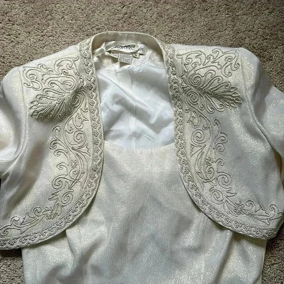 Vintage Marie t Claire formal dress size 4 with matching jacket embroidered - Picture 2 of 9